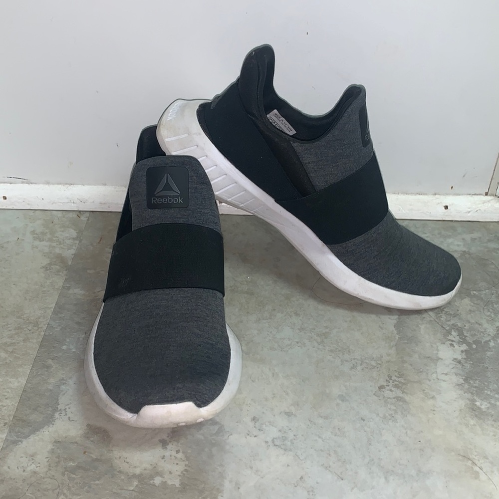 Reebok Tennis Shoes- slip on!